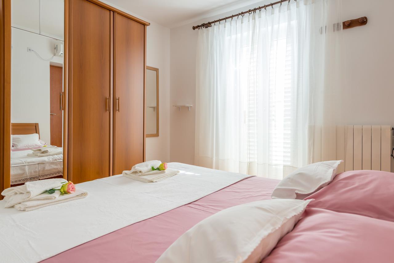 Luna Apartment *